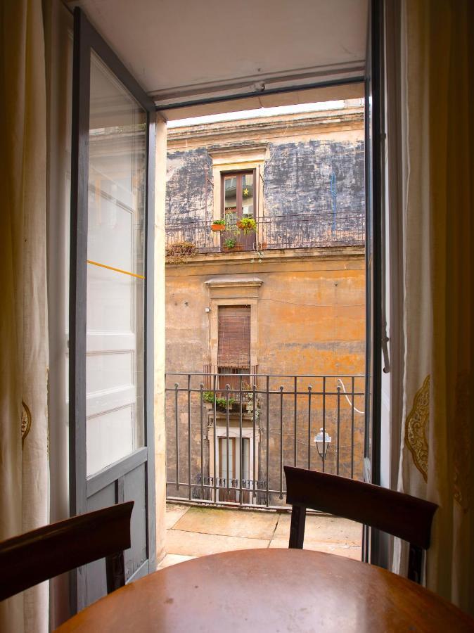 Dimora Pacini Apartment Catania Luaran gambar